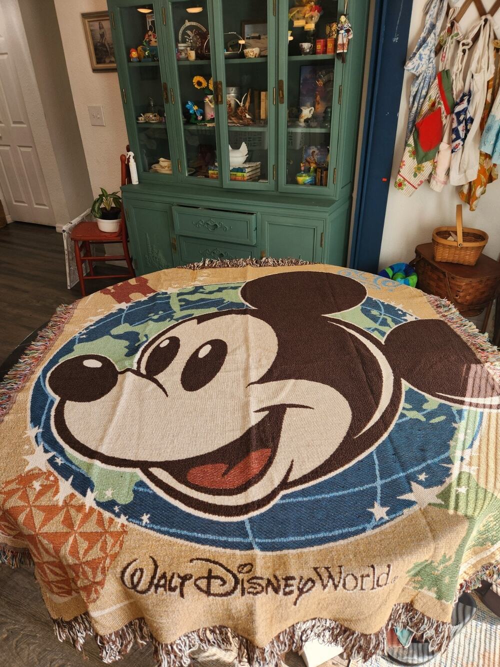 Vintage Disney Parks Walt Disney World Mickey Mouse Tapestry Throw 58x48
